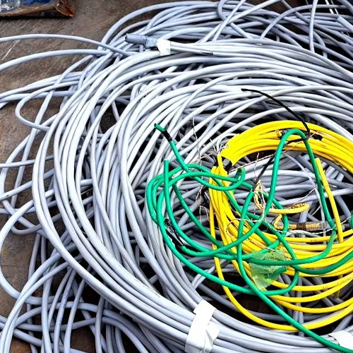 電気設備業者の金属廃材